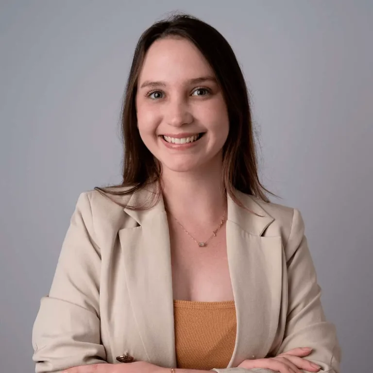 Carolina Lippel Ghizoni - Leiria & Cascaes Administração Judicial em Blumenau, Vale do Itajaí/SC.