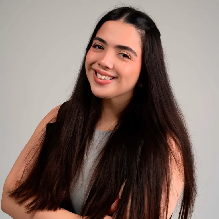 Isadora Maccari - Leiria & Cascaes Administração Judicial em Blumenau, Vale do Itajaí/SC.