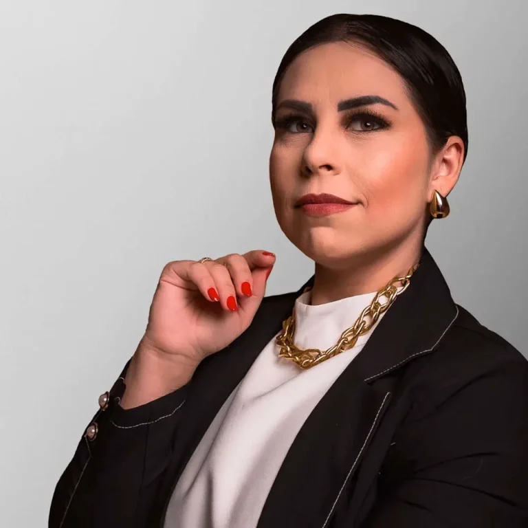 Luana Maria Rodrigues Tenfen - Leiria & Cascaes Administração Judicial em Blumenau, Vale do Itajaí/SC.